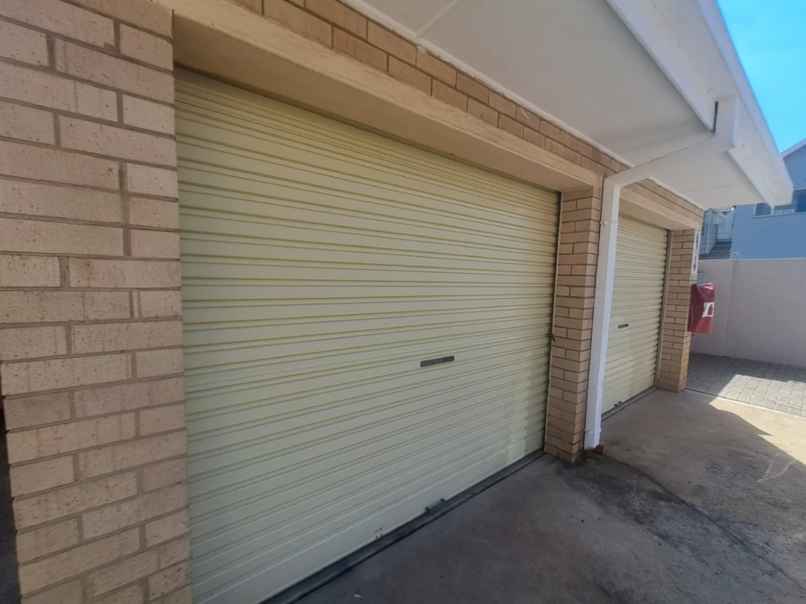 3 Bedroom Property for Sale in Three Rivers Proper Gauteng