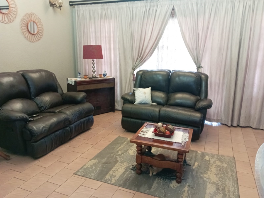 3 Bedroom Property for Sale in Vanderbijlpark Sw 2 Gauteng