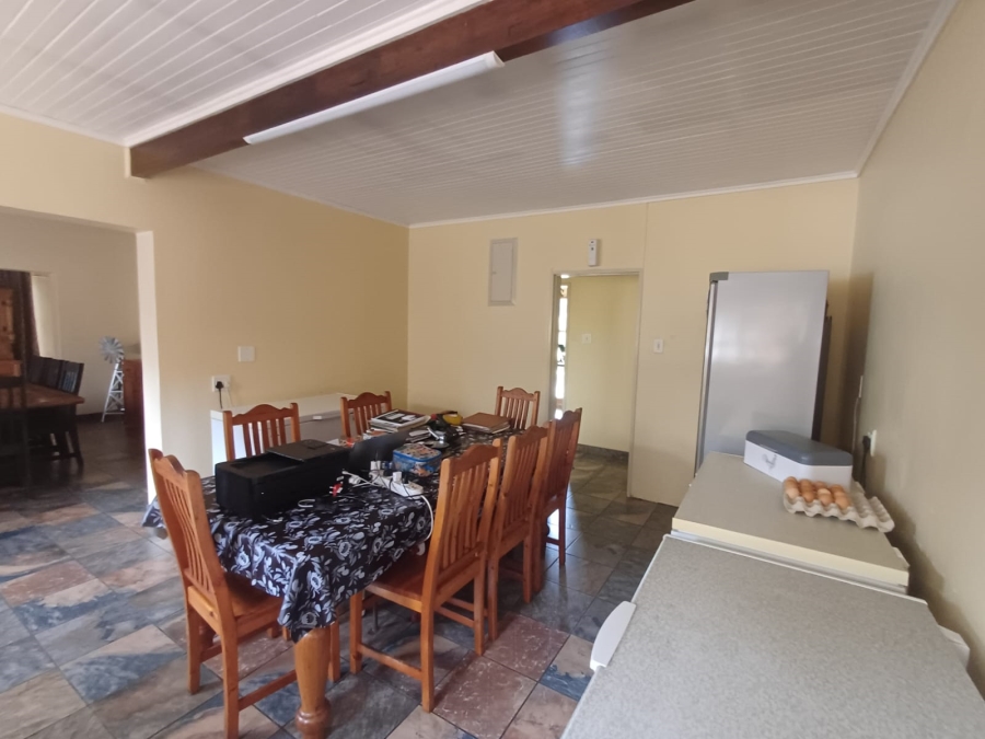 5 Bedroom Property for Sale in Theoville Gauteng