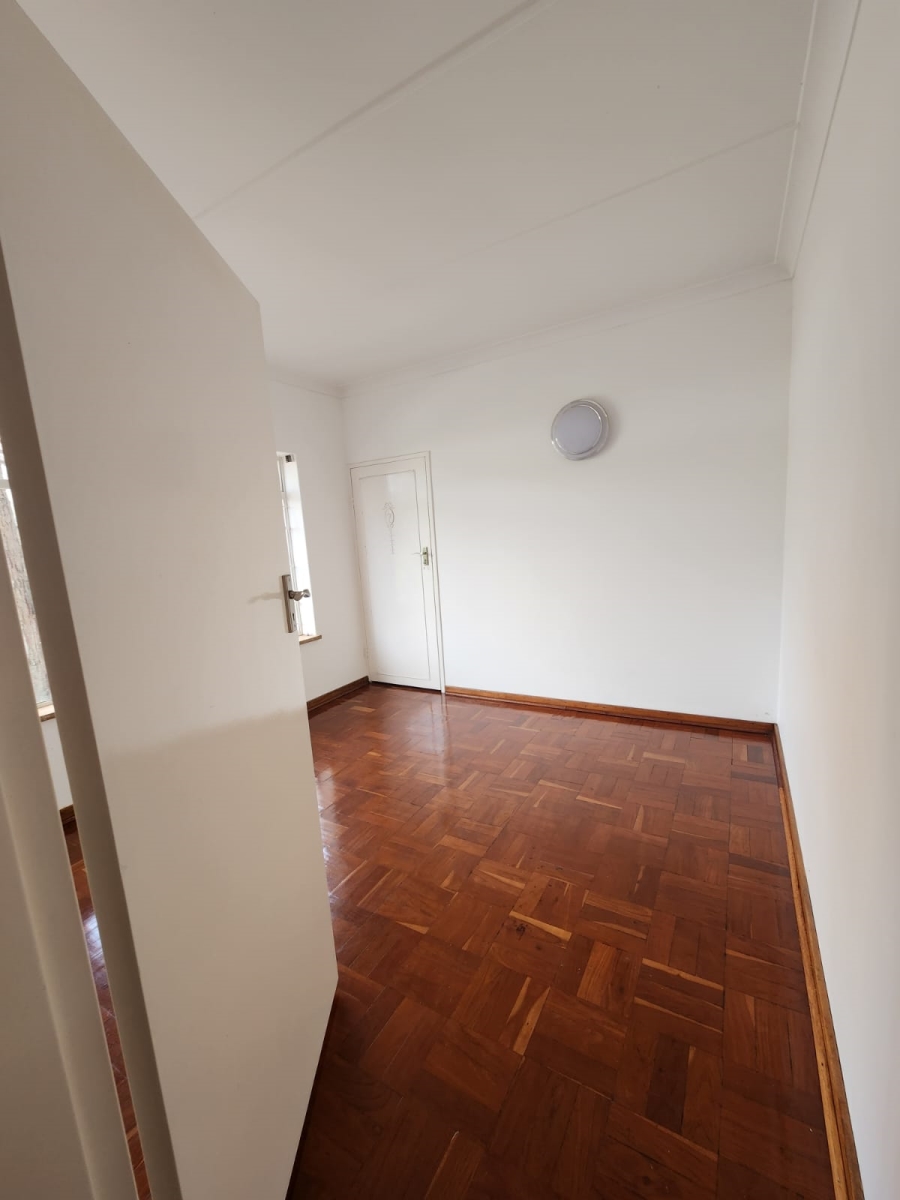 4 Bedroom Property for Sale in Linden Gauteng