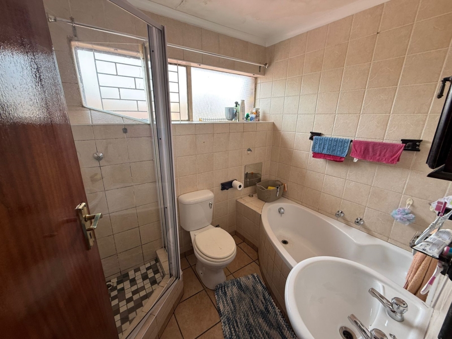 3 Bedroom Property for Sale in Vanderbijlpark CE 3 Gauteng