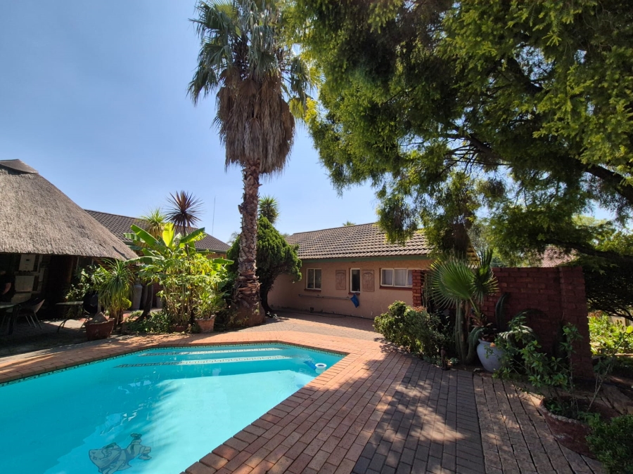 3 Bedroom Property for Sale in Vanderbijlpark SE 7 Gauteng