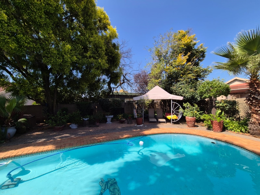 3 Bedroom Property for Sale in Vanderbijlpark SE 7 Gauteng