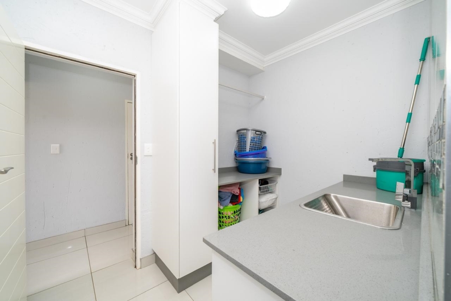 4 Bedroom Property for Sale in Helderwyk Gauteng