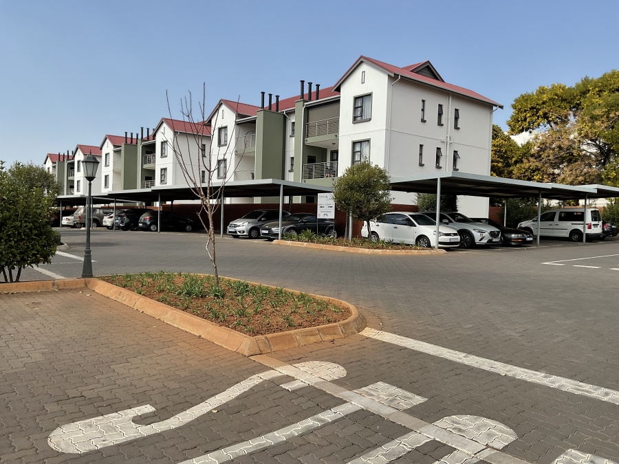 3 Bedroom Property for Sale in Louwlardia Gauteng