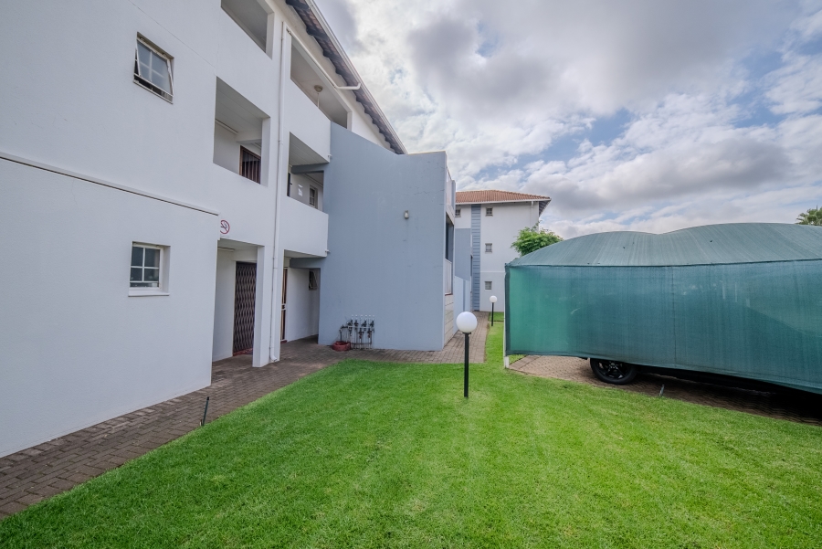 2 Bedroom Property for Sale in Groenkloof Gauteng