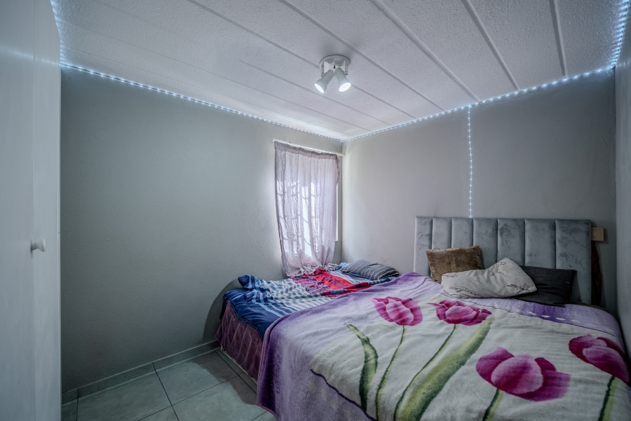 2 Bedroom Property for Sale in Groenkloof Gauteng