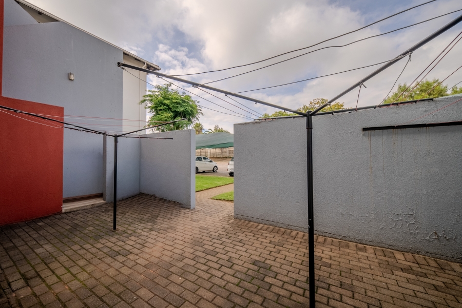 2 Bedroom Property for Sale in Groenkloof Gauteng