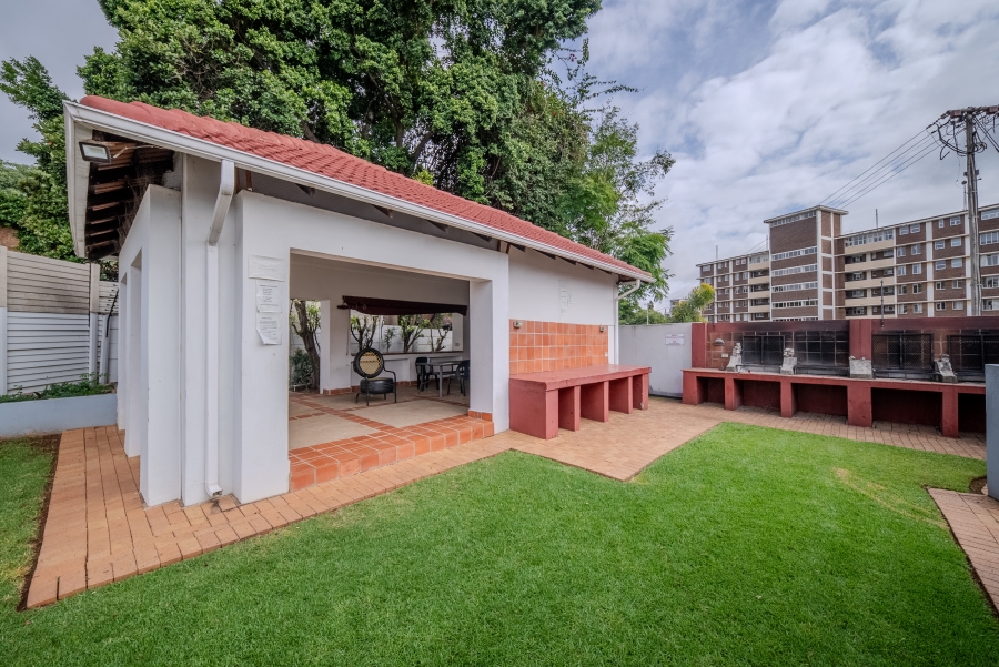 2 Bedroom Property for Sale in Groenkloof Gauteng