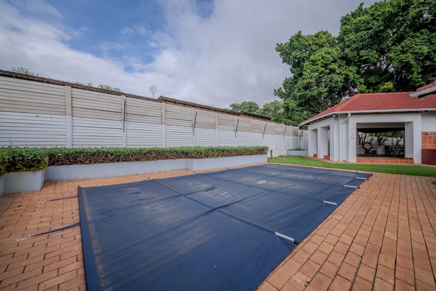 2 Bedroom Property for Sale in Groenkloof Gauteng