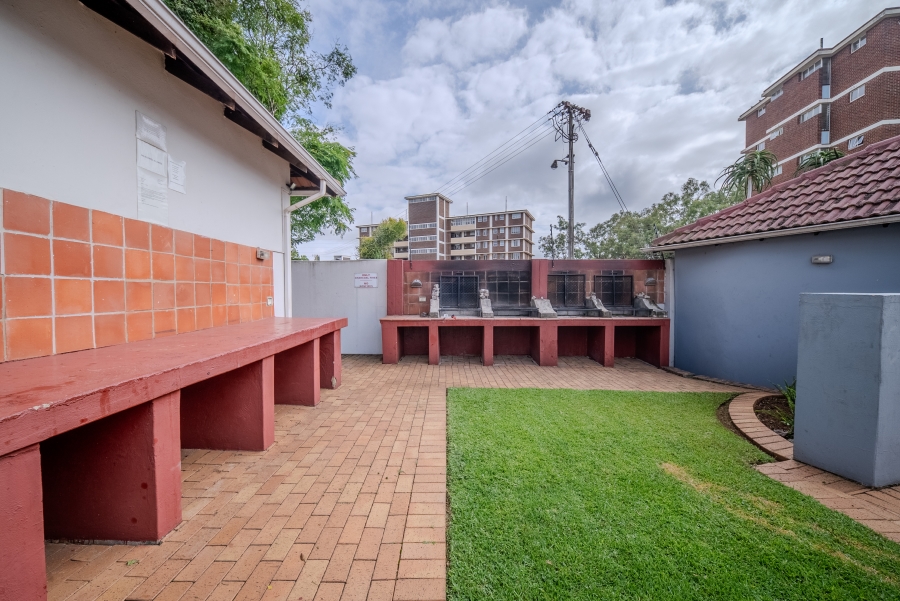 2 Bedroom Property for Sale in Groenkloof Gauteng
