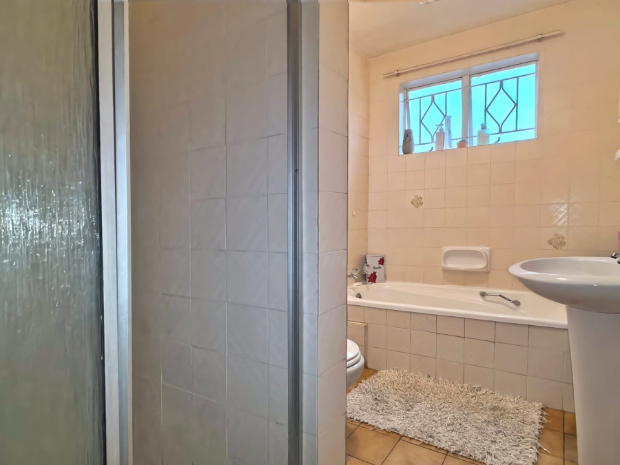 To Let 2 Bedroom Property for Rent in Northcliff Gauteng