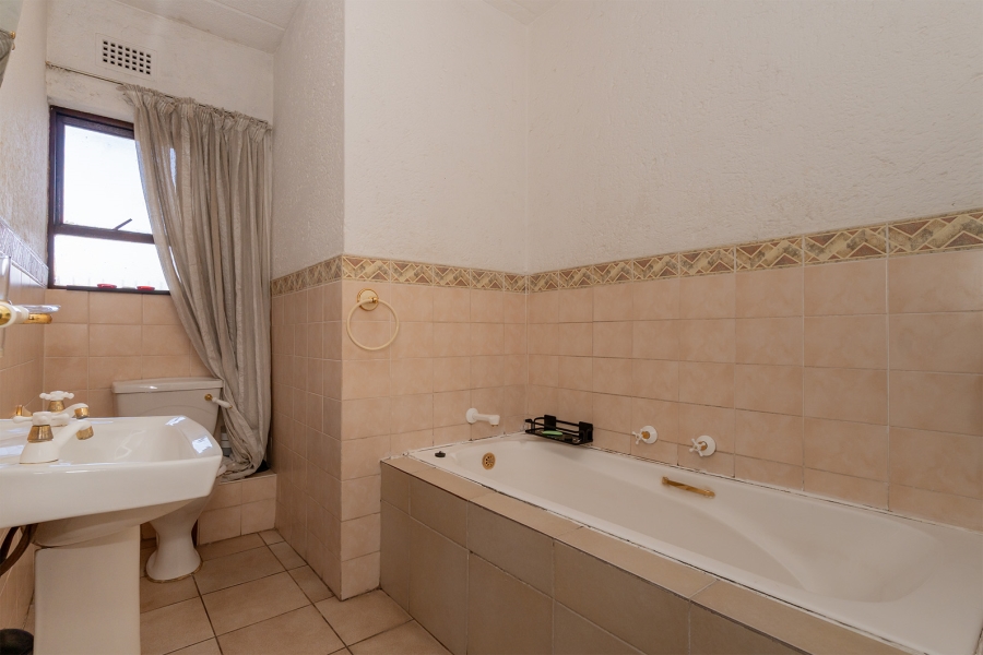 3 Bedroom Property for Sale in Eden Glen Gauteng