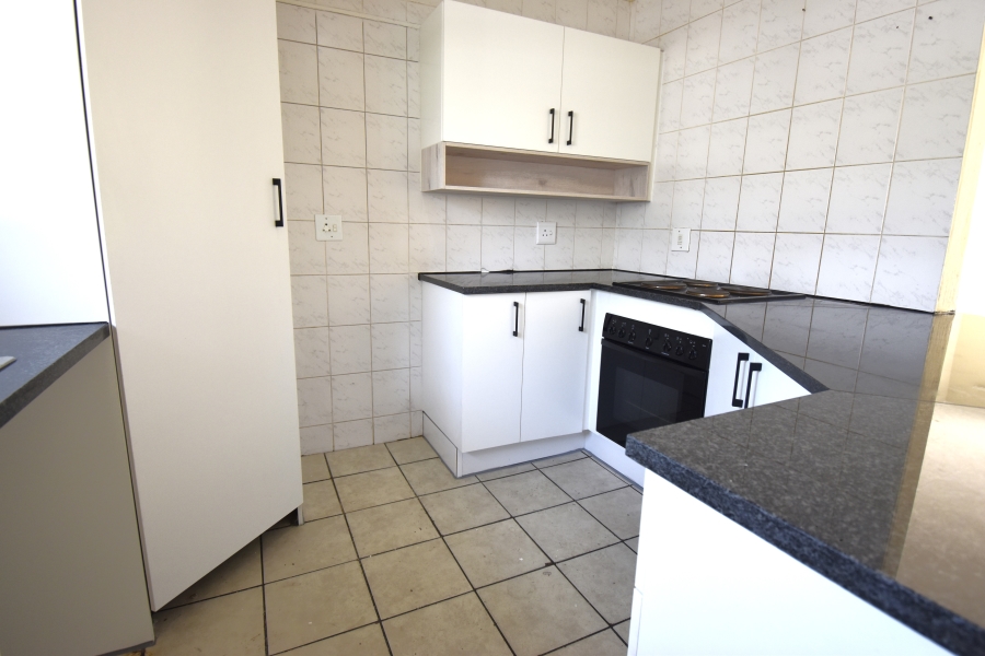 To Let 2 Bedroom Property for Rent in Sundowner Gauteng