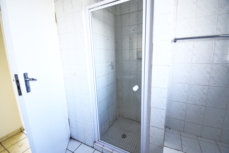 To Let 2 Bedroom Property for Rent in Sundowner Gauteng