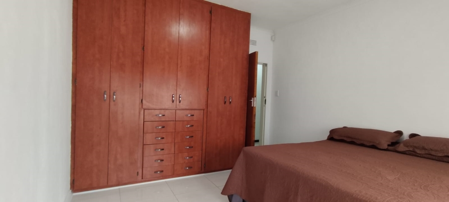 6 Bedroom Property for Sale in Helikonpark Gauteng