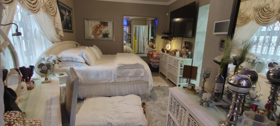 5 Bedroom Property for Sale in Culemborg Park Gauteng