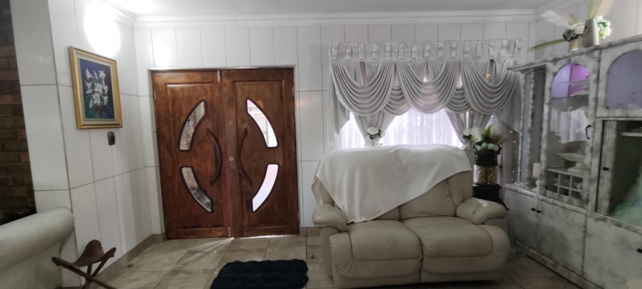 5 Bedroom Property for Sale in Culemborg Park Gauteng