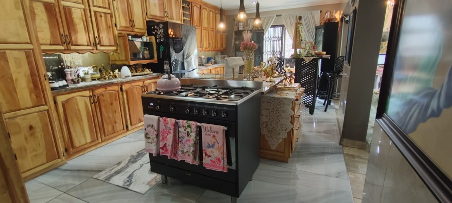 5 Bedroom Property for Sale in Culemborg Park Gauteng