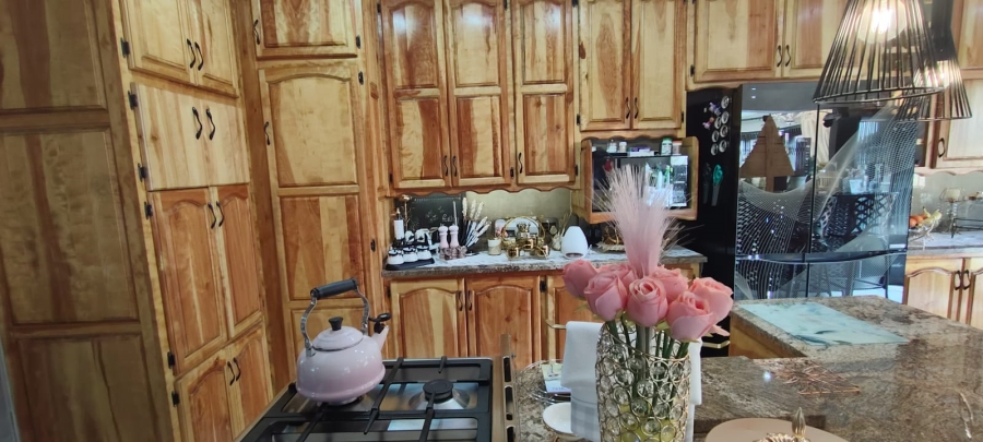 5 Bedroom Property for Sale in Culemborg Park Gauteng