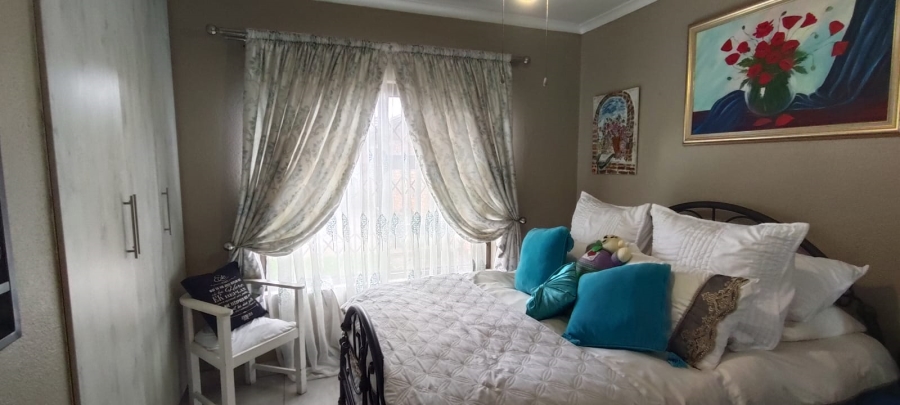 5 Bedroom Property for Sale in Culemborg Park Gauteng