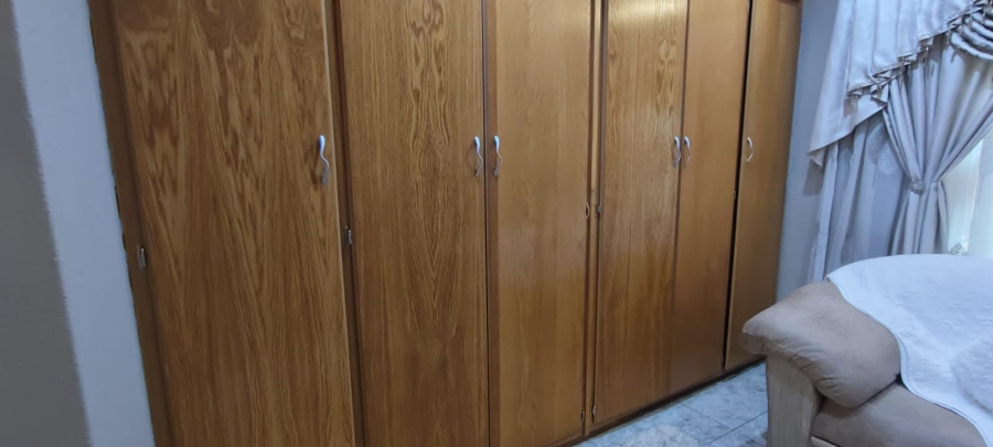 5 Bedroom Property for Sale in Culemborg Park Gauteng