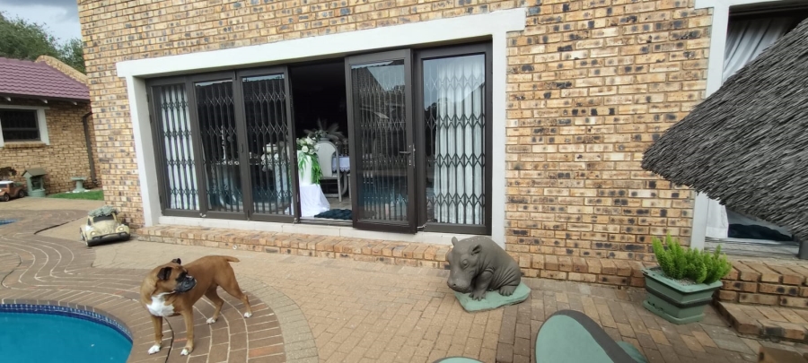 5 Bedroom Property for Sale in Culemborg Park Gauteng