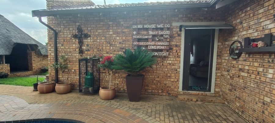 5 Bedroom Property for Sale in Culemborg Park Gauteng