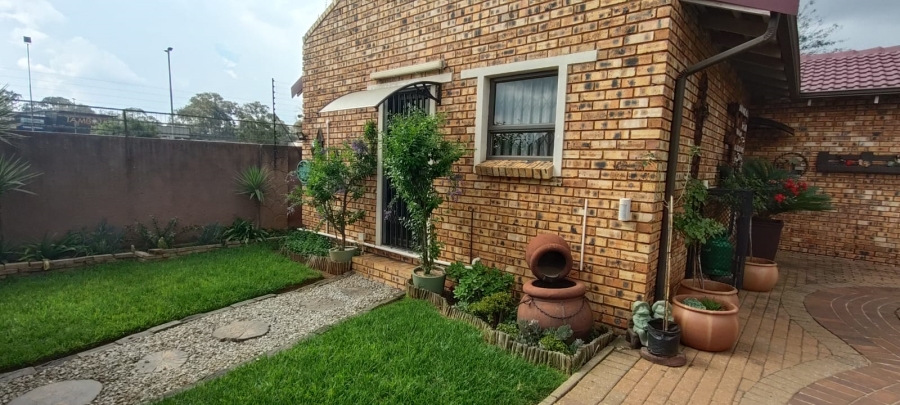 5 Bedroom Property for Sale in Culemborg Park Gauteng