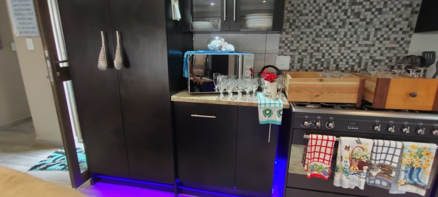 5 Bedroom Property for Sale in Culemborg Park Gauteng