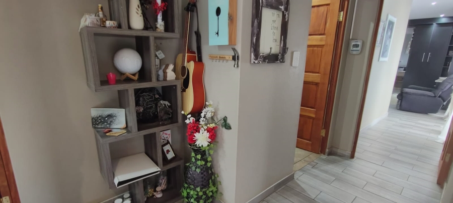 5 Bedroom Property for Sale in Culemborg Park Gauteng