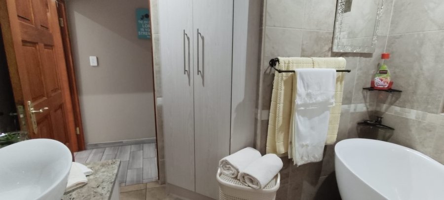 5 Bedroom Property for Sale in Culemborg Park Gauteng