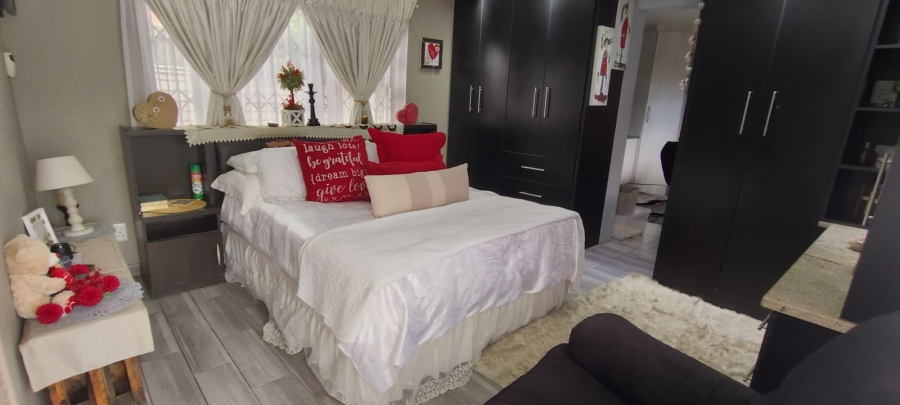 5 Bedroom Property for Sale in Culemborg Park Gauteng