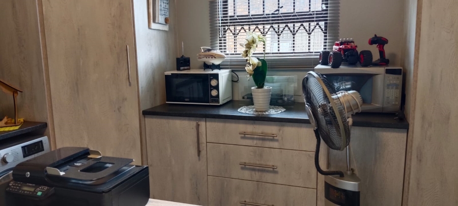 5 Bedroom Property for Sale in Culemborg Park Gauteng