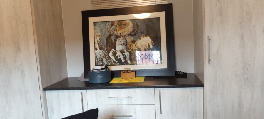 5 Bedroom Property for Sale in Culemborg Park Gauteng