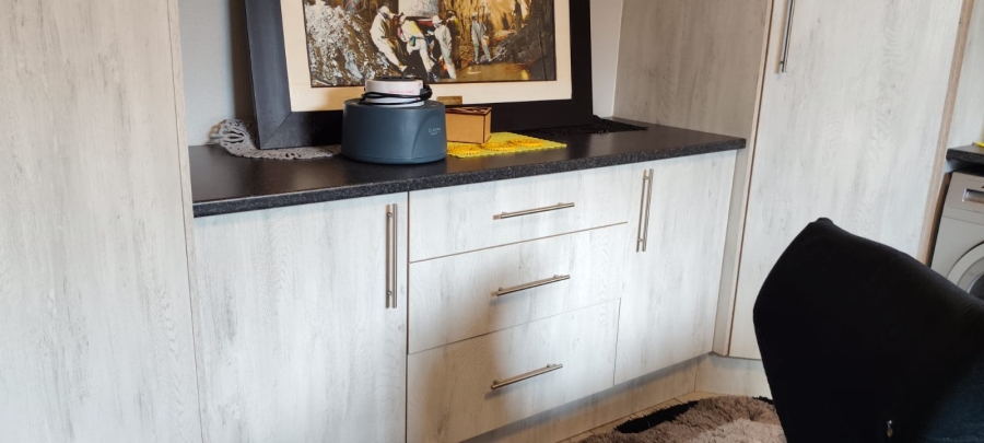 5 Bedroom Property for Sale in Culemborg Park Gauteng