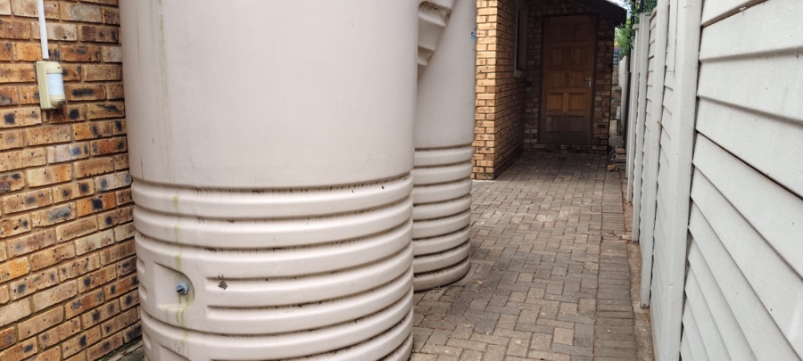 5 Bedroom Property for Sale in Culemborg Park Gauteng