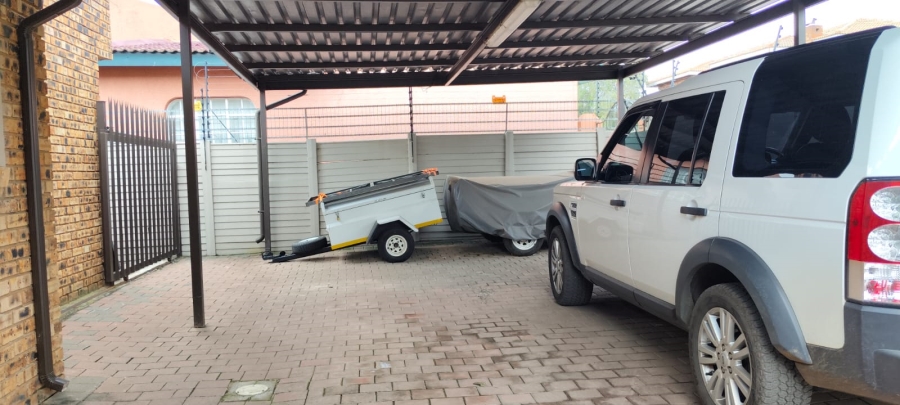 5 Bedroom Property for Sale in Culemborg Park Gauteng