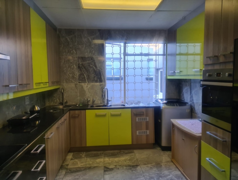 To Let 4 Bedroom Property for Rent in Bramley Gauteng