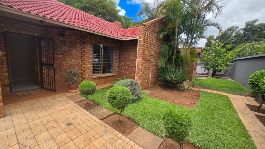 4 Bedroom Property for Sale in Doornpoort Gauteng