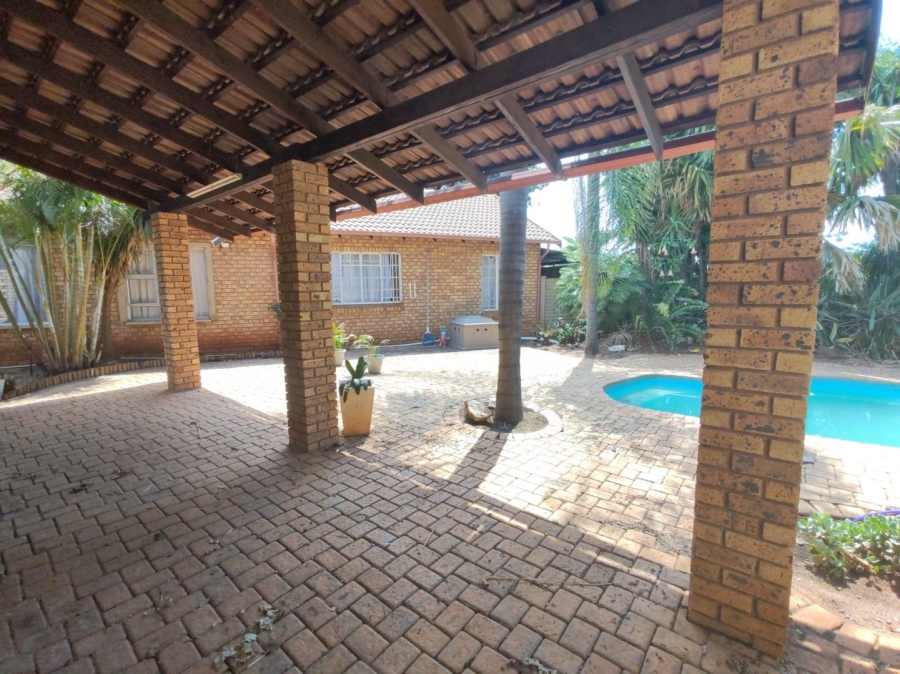 3 Bedroom Property for Sale in Doornpoort Gauteng