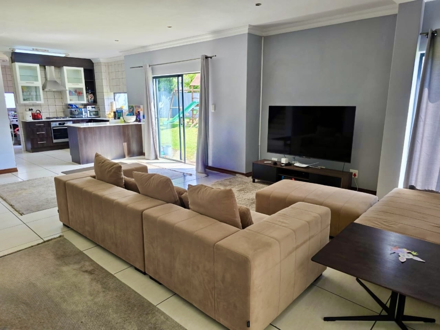 To Let 4 Bedroom Property for Rent in Midstream Hill Gauteng