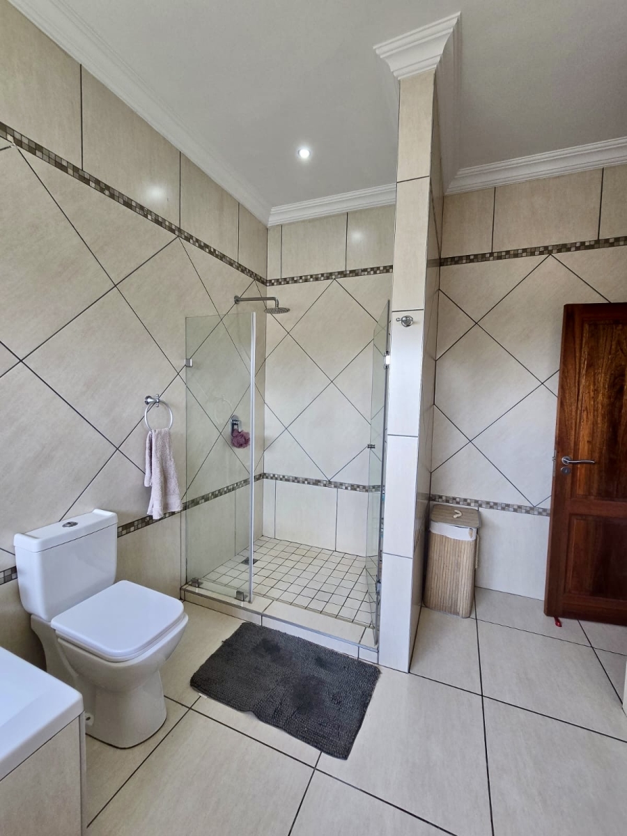 To Let 4 Bedroom Property for Rent in Midstream Hill Gauteng