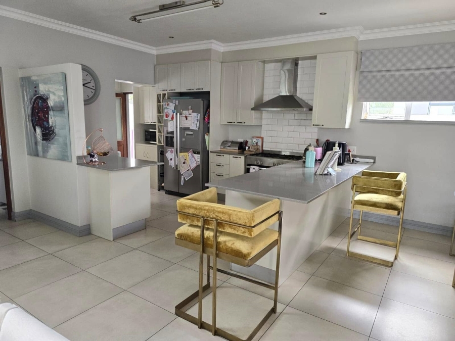 To Let 3 Bedroom Property for Rent in Midstream Meadows Gauteng