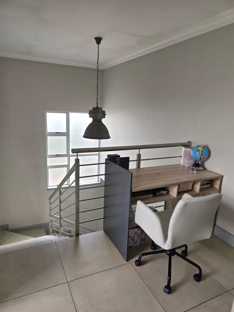 To Let 3 Bedroom Property for Rent in Midstream Meadows Gauteng