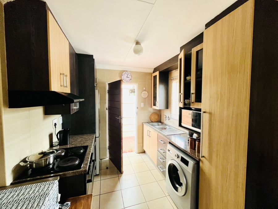 2 Bedroom Property for Sale in Sky City Gauteng