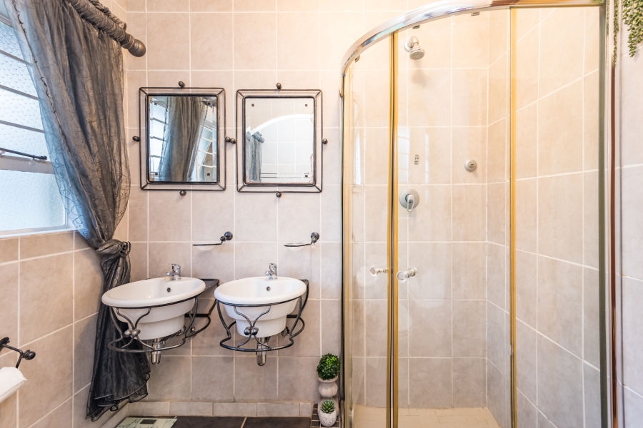 4 Bedroom Property for Sale in Noordheuwel Gauteng