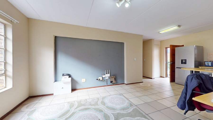 1 Bedroom Property for Sale in Ravenswood Gauteng