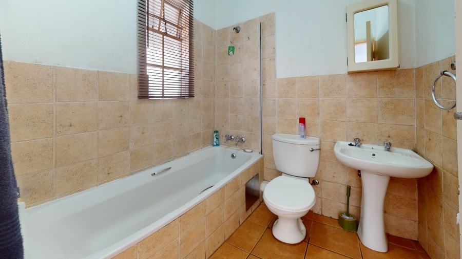 1 Bedroom Property for Sale in Ravenswood Gauteng