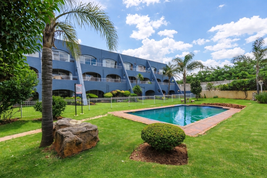 2 Bedroom Property for Sale in Florida Gauteng